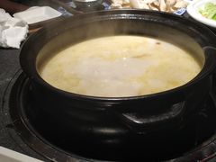 -大匠工房古船木艺术餐厅·猪肚鸡专门店(长白仙岛店)