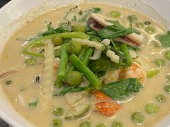 -J Daeng Seafood