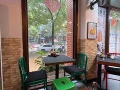 -左记港食(融科天城店)