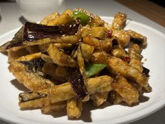 -聚友斋(陶瓷琉璃馆水晶街店)