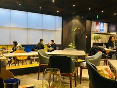 大堂-半山腰·云南菜(侨福芳草地店)