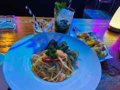 -鲨鱼美式餐厅酒吧Sharky