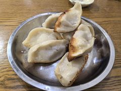 -黄阿姨锅贴大王(万航渡路店)