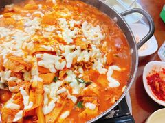 -亲昵春川鸡排(韩国美食街店)