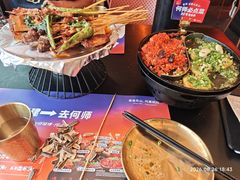-何师烧烤·香辣蟹·川菜·30年老品牌(太古里旗舰店)