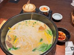 -银米·云南传统过桥米线(双廊黑金冠店)