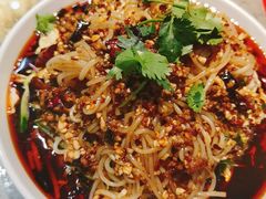 -山河屯铁锅炖(哈西站店)