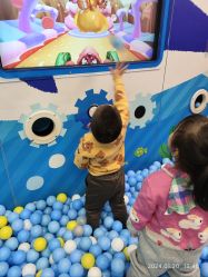 -莫莉幻想儿童乐园(武汉保利广场店)