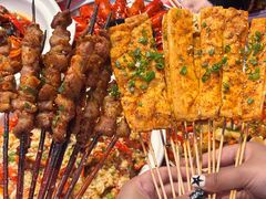 -肥小宝·金牌油焖大虾(襄阳龙虾地标店)