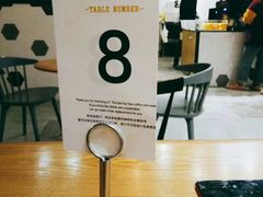 大堂-HELLO 27 意面·沙拉·帕尼尼