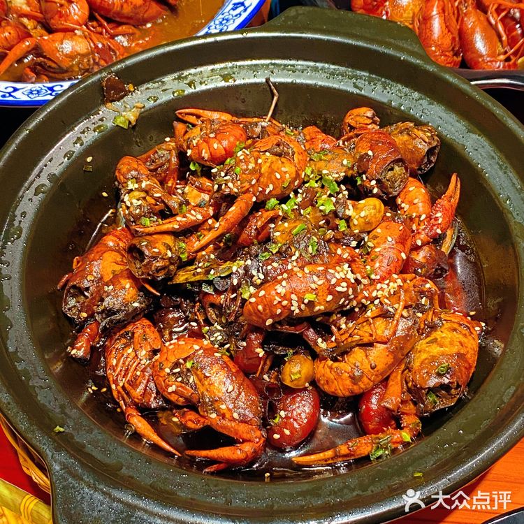 无锡超超超好吃的龙虾馆，人均只要60元！ 