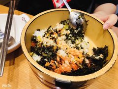 手抓饭团-Myth猪蹄(明洞店)