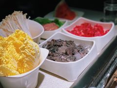 捞派毛肚-海底捞火锅鲜切牛肉主题店(长寿路店)