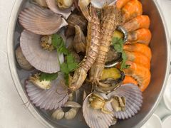 -品海楼·大连海胆锅贴馆(东港店)