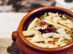 汽锅鸡-滇越乘象云南餐厅(豆各庄店)