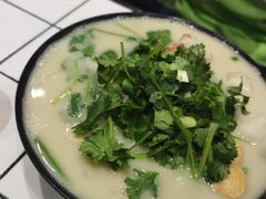 -肥汁米蘭香港米线(长宁来福士店)