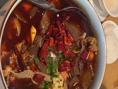 -渝信川菜 · 川味家常菜(财富购物中心店)