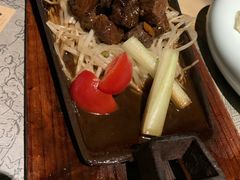 -穹六人间 people 6(岳阳路店)