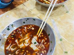 -覃肥叔桂林米粉(粮道街店)