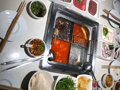 -海底捞火锅鲜切牛肉主题店(长寿路店)
