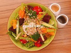 胡同田园温泉蛋烤炙蔬菜沙拉-玲婧胡同·生日蛋糕·餐厅(嘉里城店)