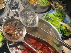 -伴山牛贵州黄牛肉火锅·苗疆非遗艺术餐厅(上海首店)