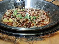 -大众跷脚牛肉馆·非遗传承单位(峨眉山店)