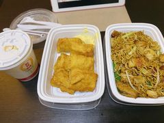 干炒鸡扒公仔面-香港新发烧腊茶餐厅(万象店)