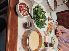 -梅利汴京烤鸭•开封豫菜地标店(东司门店)
