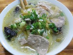 酸菜米线-老字号巴山酸菜米线(巴渝佳梦小区店)