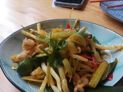 越式酸辣鸡爪-越美小馆·越南料理(曲江店)