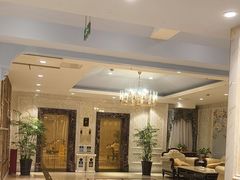 -沪华海鲜大酒楼(南汇店)