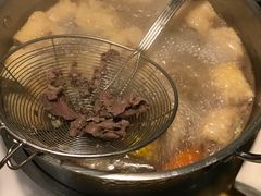 -左庭右院鲜牛肉火锅(金山万达店)