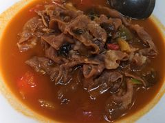 酸汤肥牛-晚归月亮湾私家菜(临邑路店)