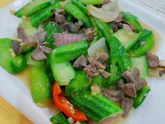 丝瓜炒鹅什-烧鹅妹饭店