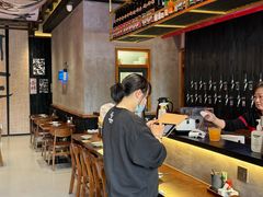 -8PINTS八品脱·日料·烧鸟·精酿小酒馆(莘庄店)