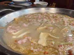 -老来福·非遗酸汤兔(凯旋路店)