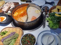 营养鲜嫩文昌鸡锅-濠七糟粕醋•海南酸汤火锅(中关村店)