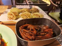 弄堂里的卤鸡爪-弄堂里·寻味杭州(湖滨银泰in77C区店)