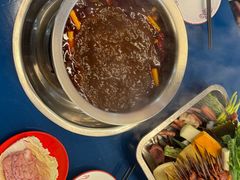 -牛华周记麻辣烫起源店