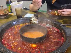 -黄潇洒老火锅(九眼桥宏济巷店)