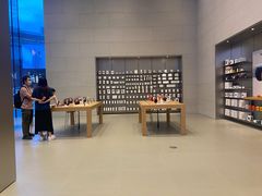 -Apple零售店(华贸购物中心店)