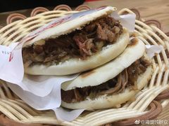 -忆秦时(银泰in77店)