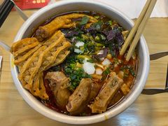 -丽丽三鲜螺蛳粉(田林路店)