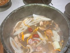 -芸山季·云南山珍菌火锅(人民广场来福士店)