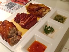 -新大咀港式茶餐厅(宝山万达店)