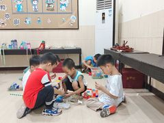 -童学馆·诗书礼乐少儿国学(光谷天地店)