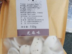 -慈城服务区-停车场