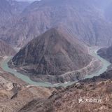 世界的香格里拉，青藏高原横断山区腹地，三江并流所在地。