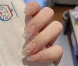 -七月美睫 美甲